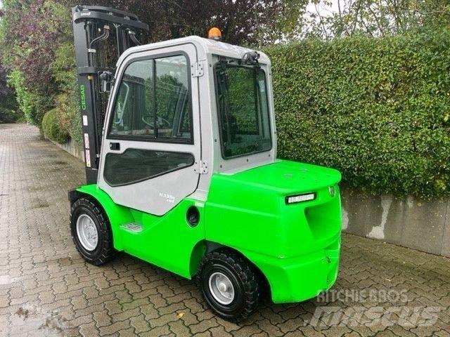 Cesab M335H-DV Diesel trucks