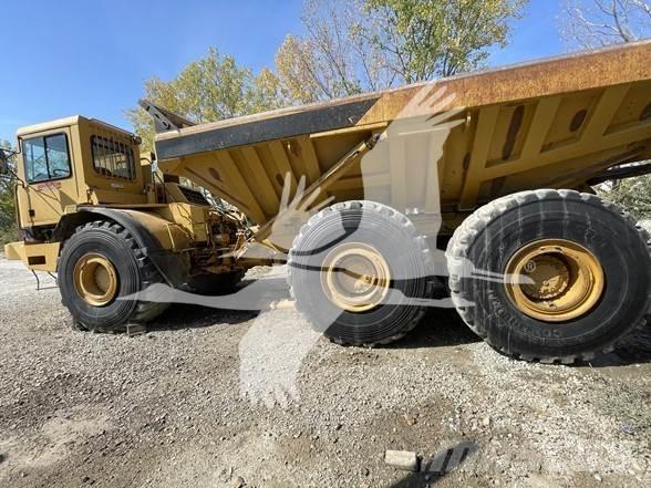 CAT D400D Articulated Haulers