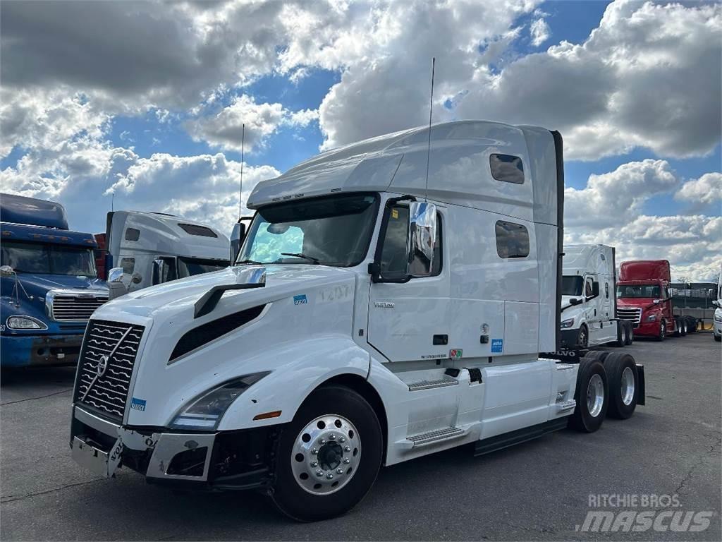 Volvo VNL Prime Movers