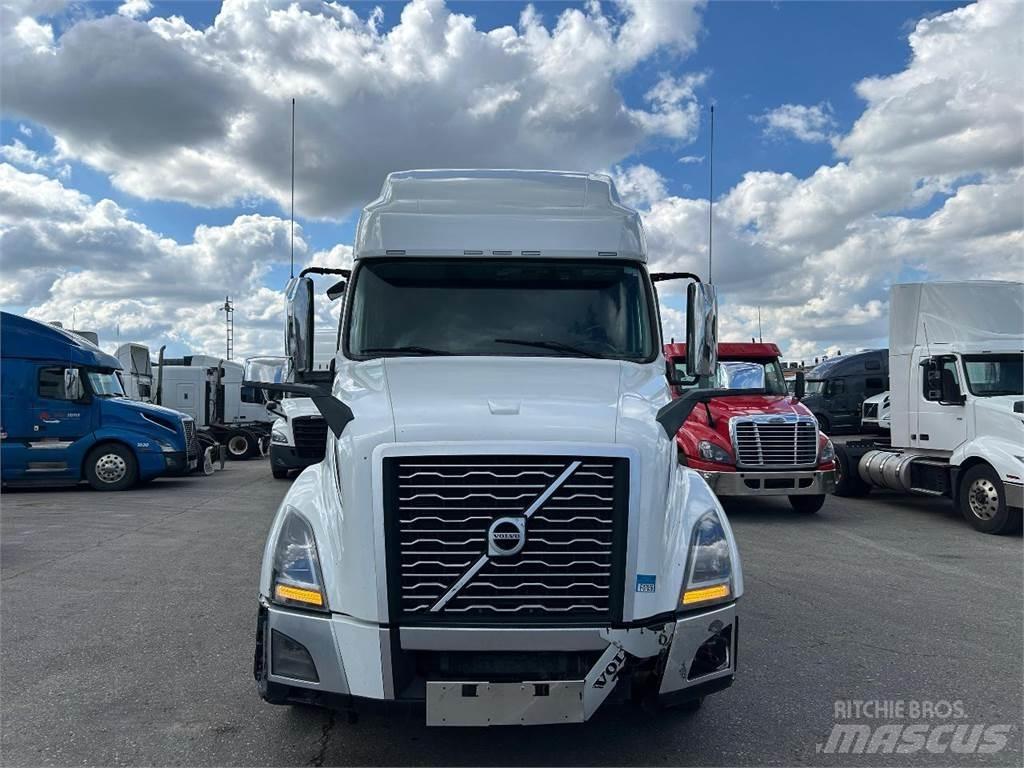 Volvo VNL Prime Movers