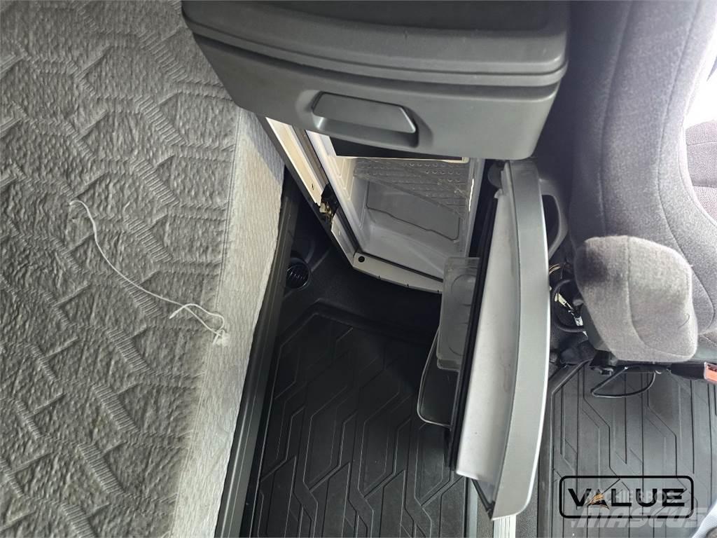 Volvo VNL760 Prime Movers