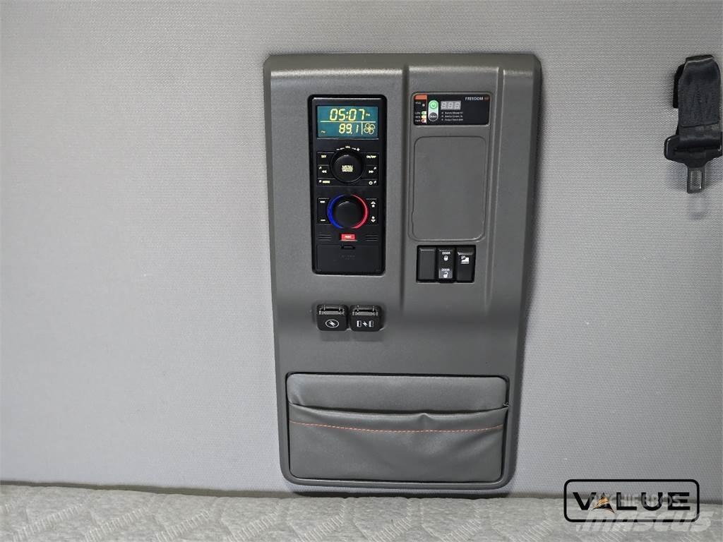Volvo VNL760 Prime Movers