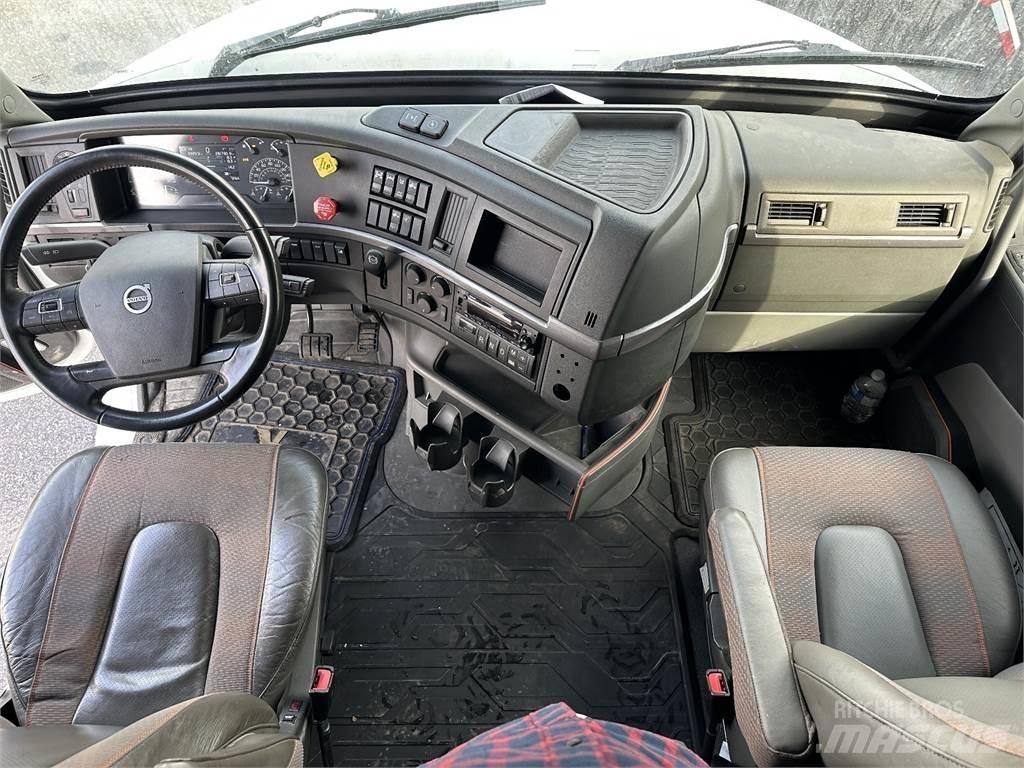 Volvo VNL760 Prime Movers