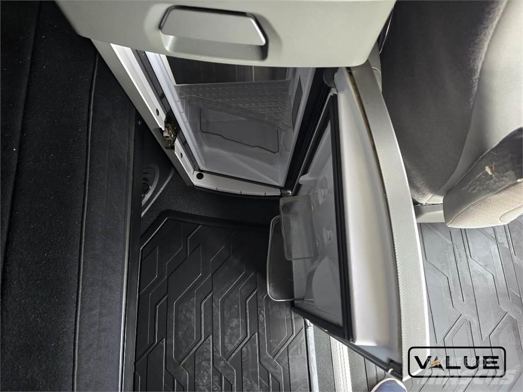 Volvo VNL760 Prime Movers