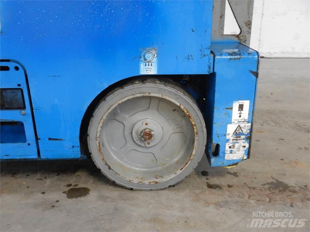 Genie GS3232 Scissor lifts
