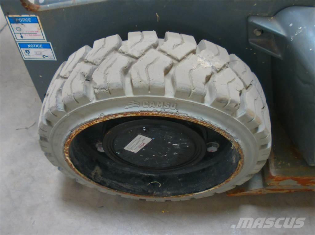 Haulotte STAR 10 Used Personnel lifts and access elevators