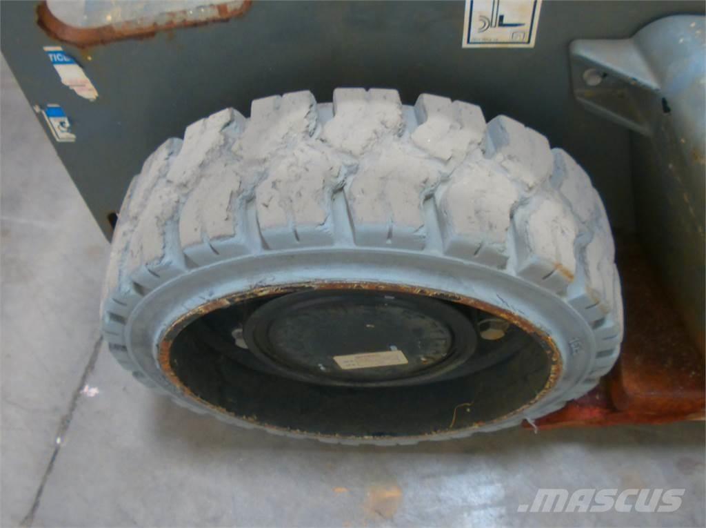 Haulotte STAR 10AC Used Personnel lifts and access elevators