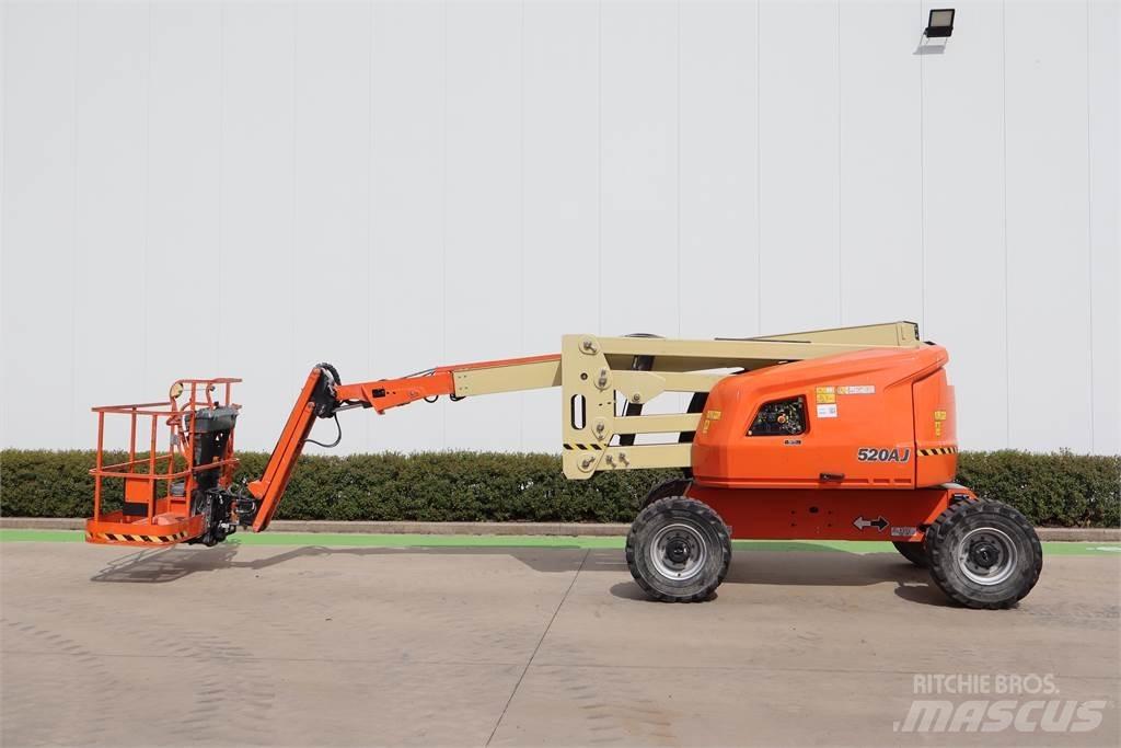 JLG 520AJ Articulated boom lifts