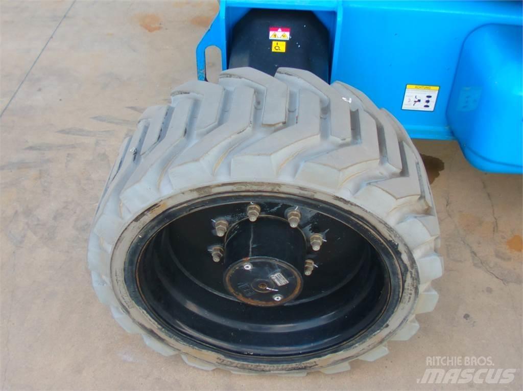 Niftylift HR28 Articulated boom lifts