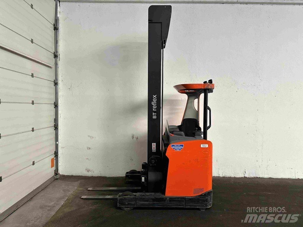 BT RRE 140 - TRIPLEX 9 m Reach truck