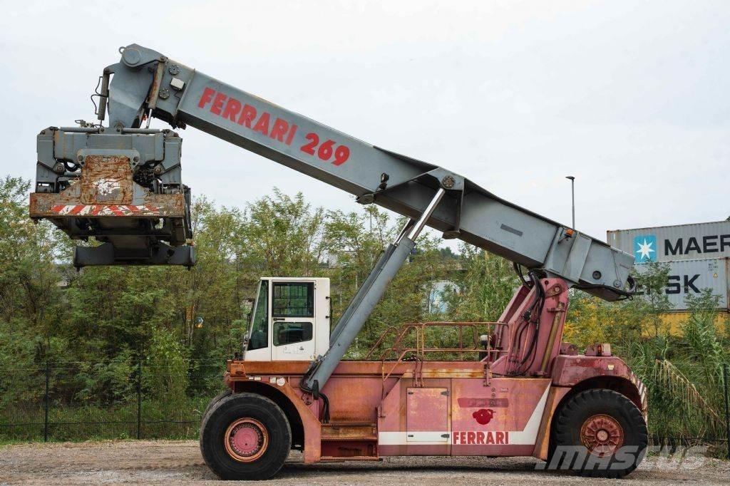 CVS Ferrari F269.5 Reach stackers