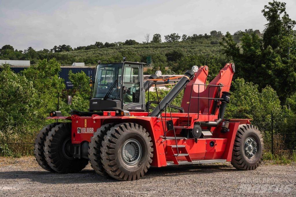 Kalmar DRG450-60S5M Reach stackers