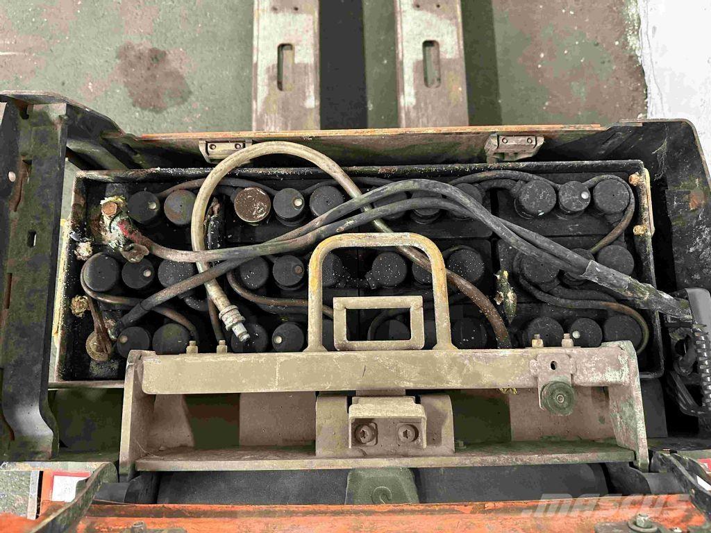 Toyota LPE 200 Low lifter