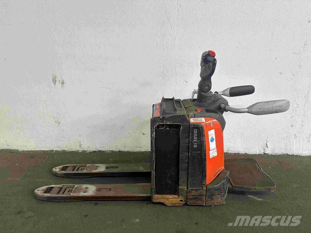 Toyota LPE 200 Low lifter