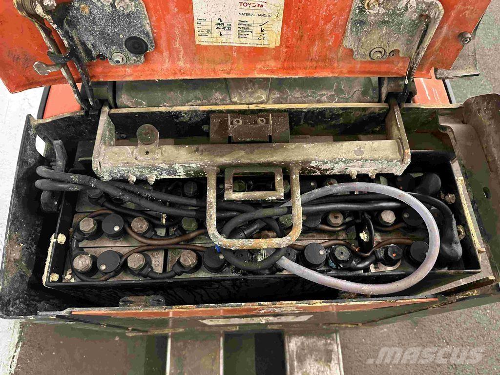 Toyota LPE 200 Low lifter