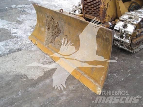 Dresser TD7H Crawler dozers