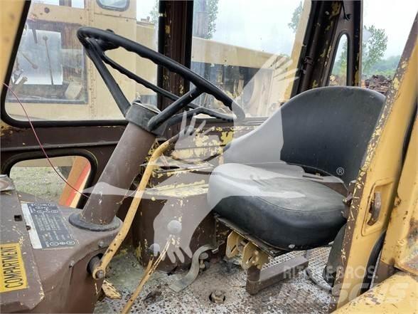 Ford 5550 Backhoe