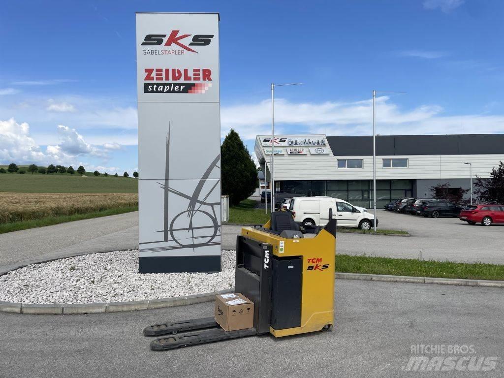 TCM 2RS/LL200SN Self propelled stackers