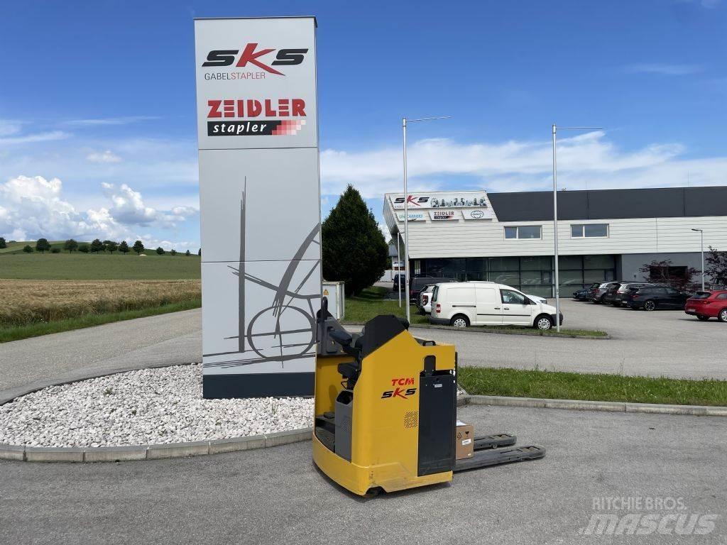 TCM 2RS/LL200SN Self propelled stackers