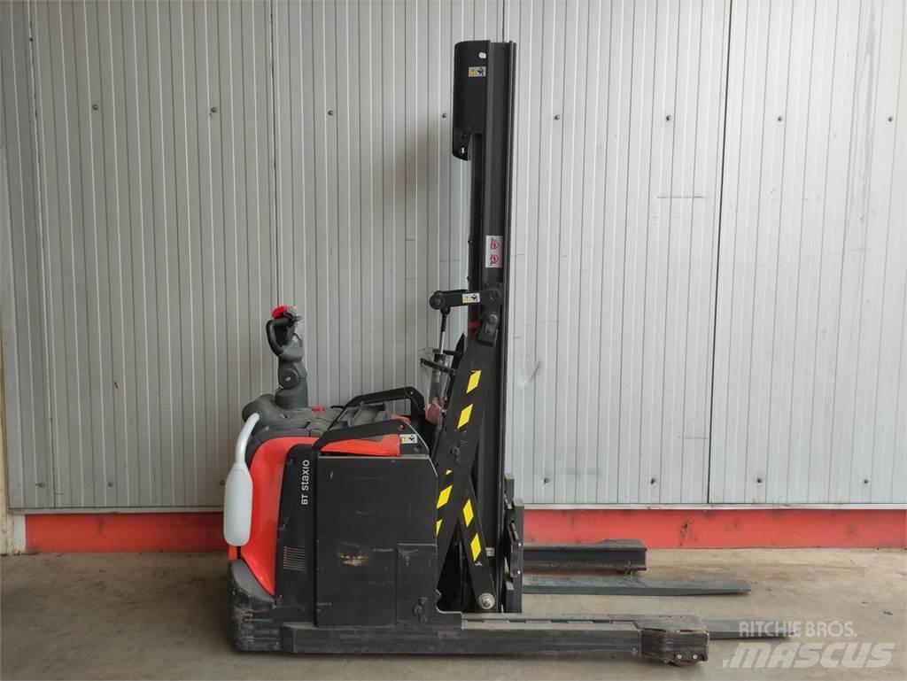 BT SPE120 XR Reach truck