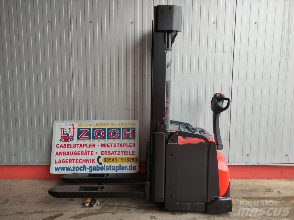 BT SWE160L Pedestrian stacker
