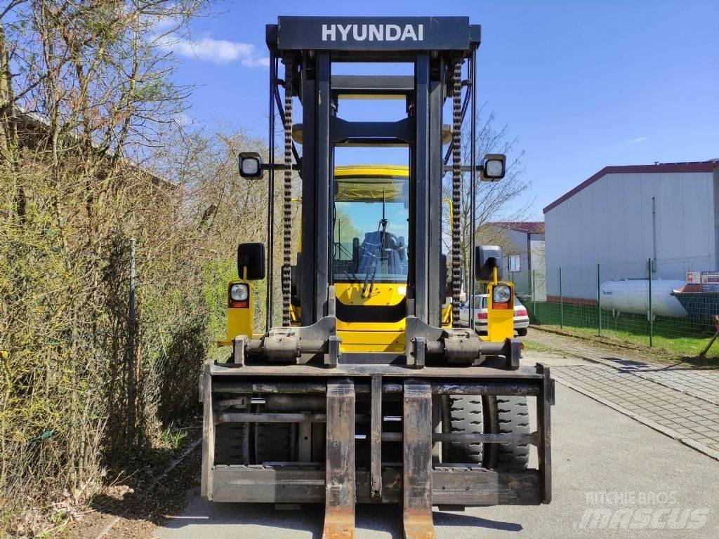 Hyundai 160D-7E Diesel trucks