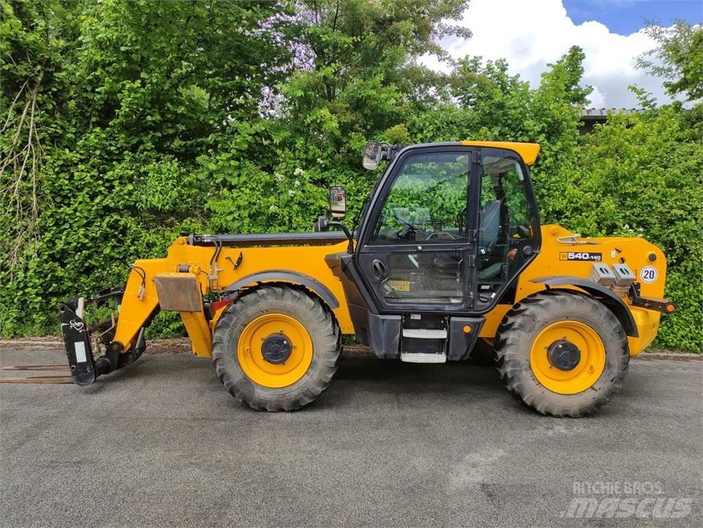 JCB 540V140 Hi Viz Telescopic handlers