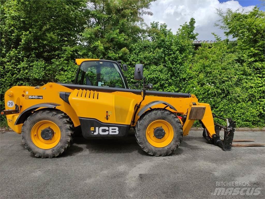JCB 540V140 Hi Viz Telescopic handlers