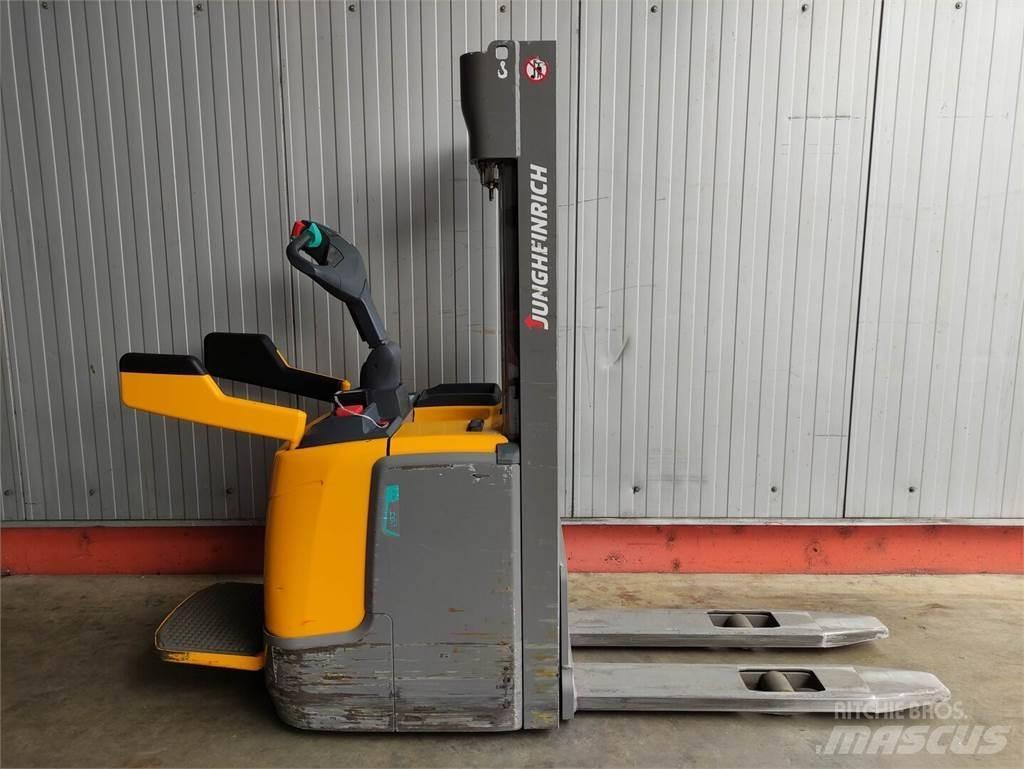 Jungheinrich ERC 212 Pedestrian stacker