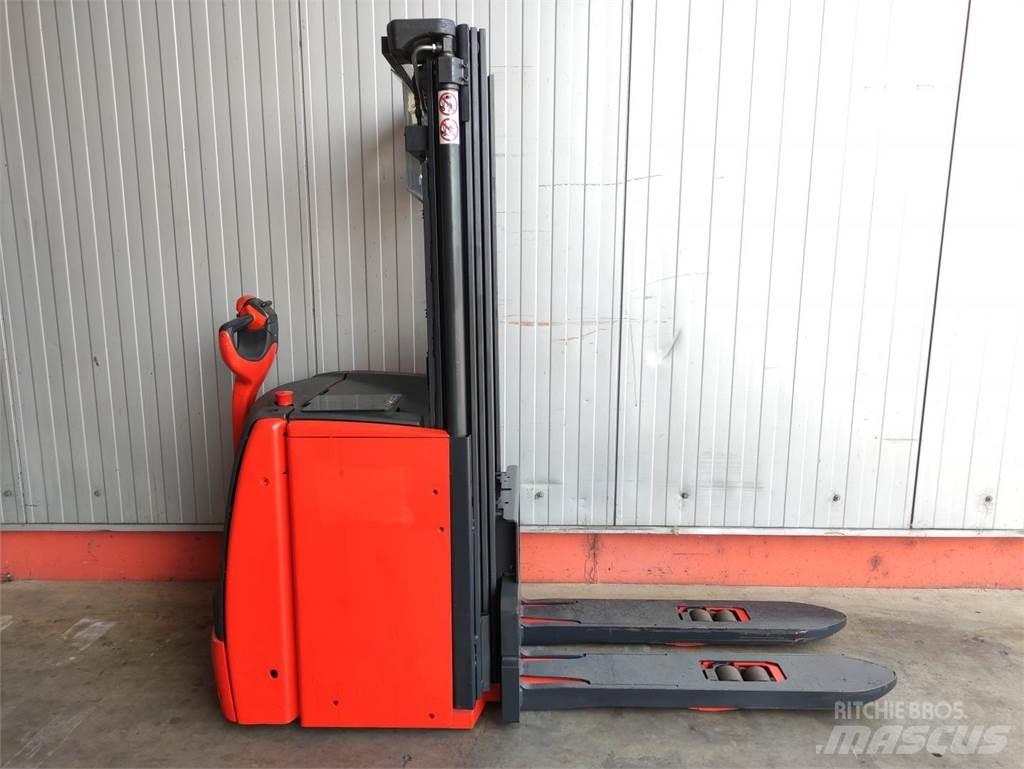 Linde L20i-1173 Pedestrian stacker