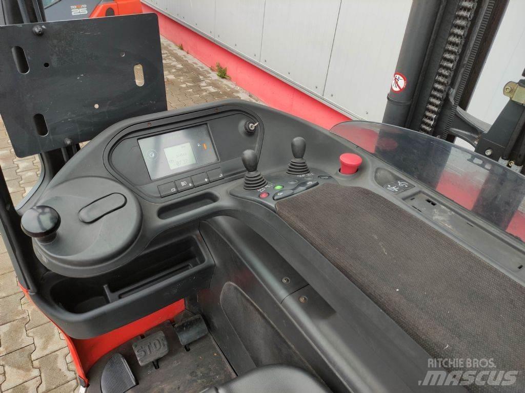 Linde R16G-01-1120 Reach truck