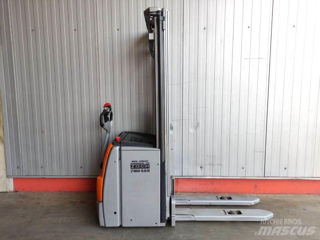 Still EXV 14 *Lack NEU* Pedestrian stacker