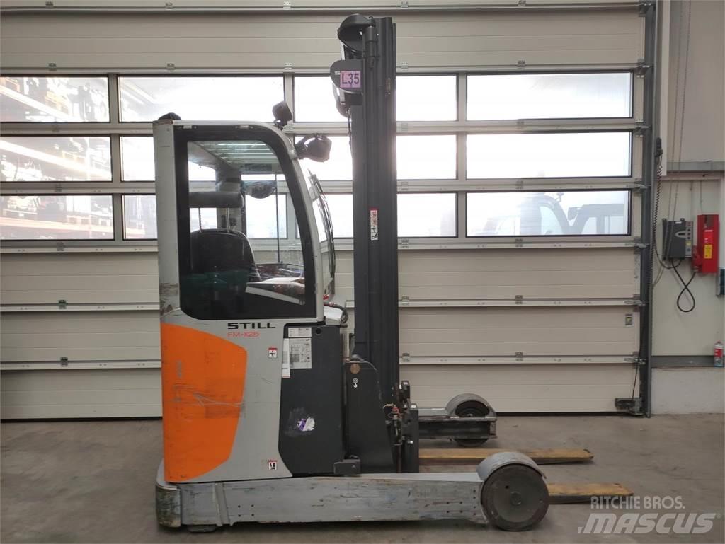 Still FM-X-25 Reach truck