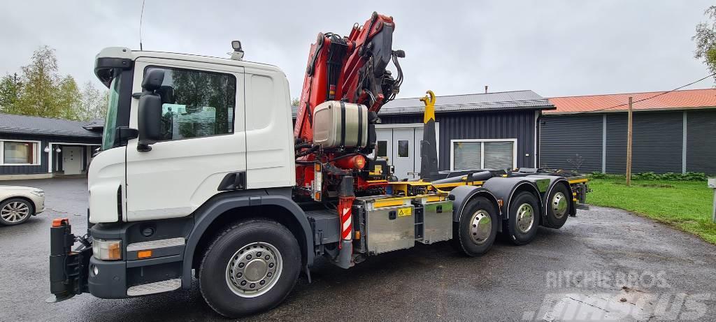 Scania P440 Truck mounted cranes