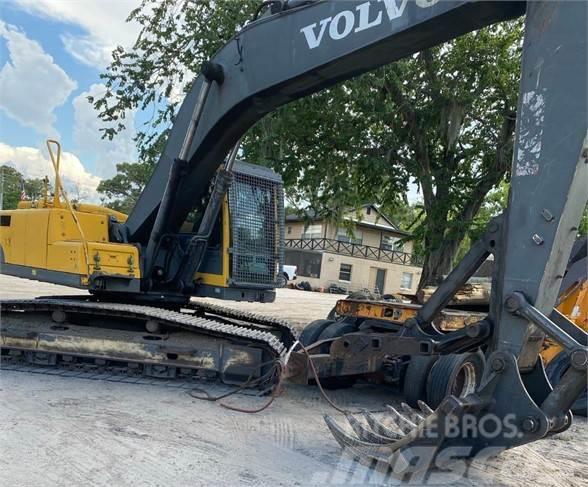 Volvo EC240B LC Crawler excavators