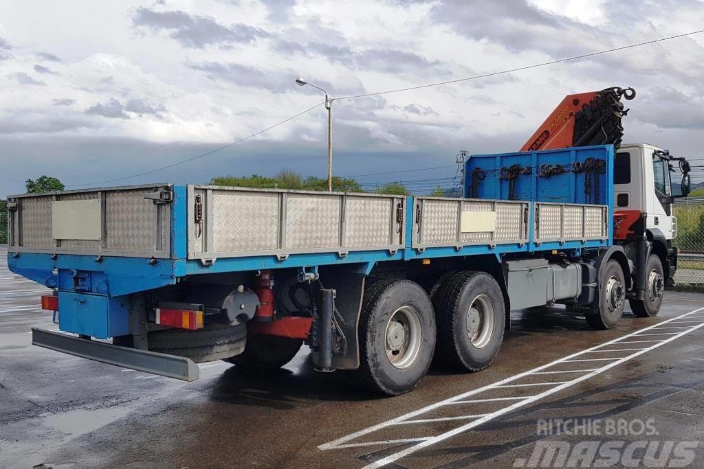 Iveco TRAKKER 360 :: Palfinger PK 44002 Truck mounted cranes