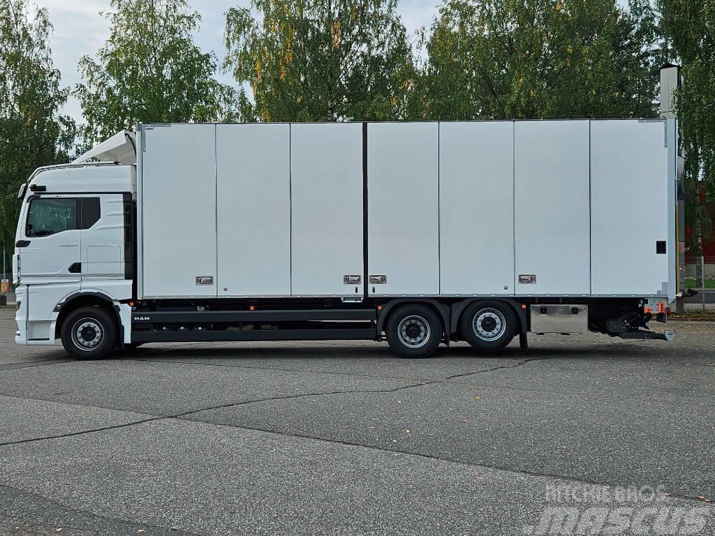 MAN TGX 26.510 6x2-4 LL Piako KSA Box trucks