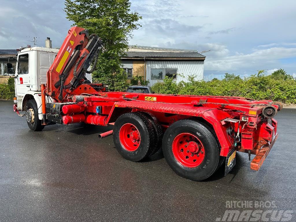 Scania P 93 M Truck mounted cranes