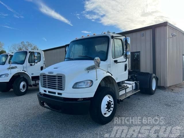 Freightliner BUSINESS CLASS M2 106 Prime Movers