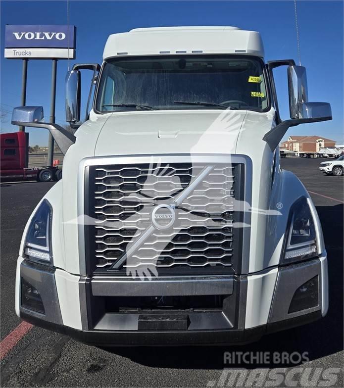 Volvo VNL64T740 Prime Movers