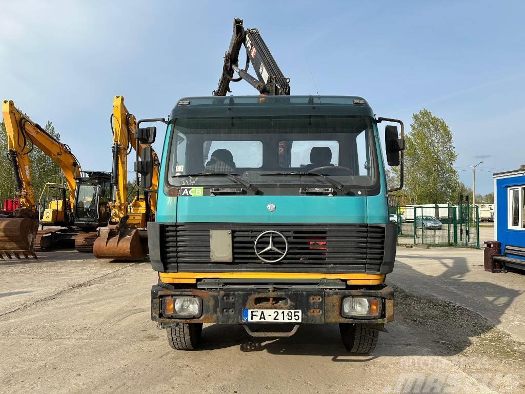 Mercedes-Benz 1820 4X4 Truck mounted cranes