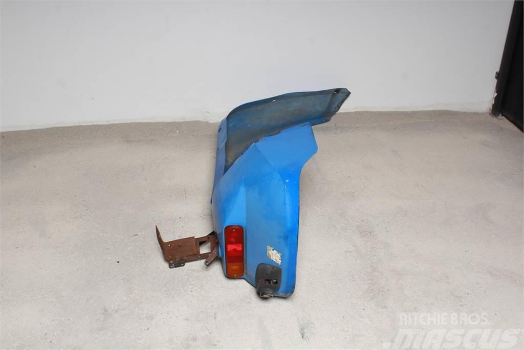 New Holland TM190 Rear Fender Chassis and suspension