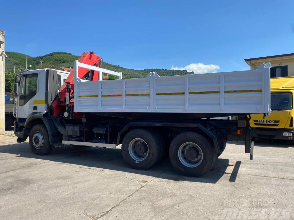 Iveco Trakker 360 Truck mounted cranes