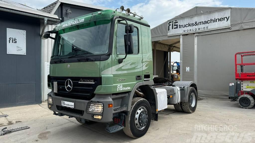 Mercedes-Benz ACTROS 2044 4X4 tractor unit - tipp. hydr. Prime Movers