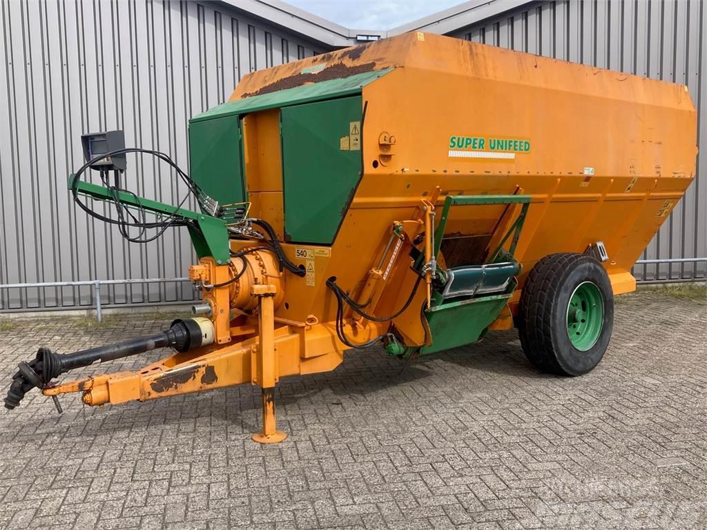  Unifeed RS 9,15 M Voermengwagen Feed mixer