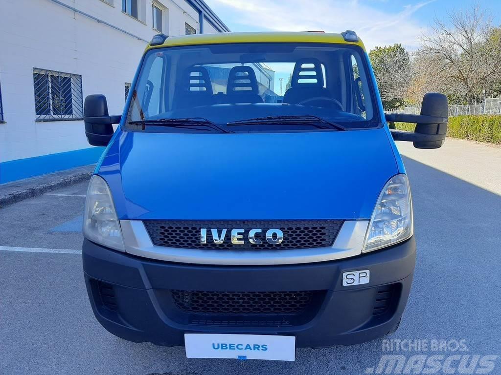 Iveco 70C18 PORTACOCHES Truck mounted cranes