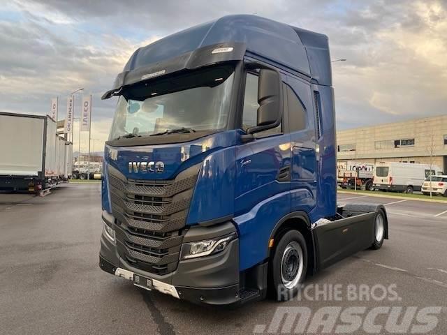 Iveco S-Way AS 440.180 Prime Movers
