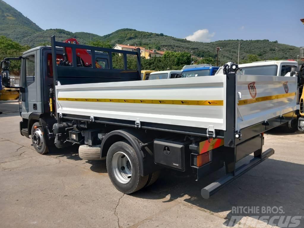 Iveco Eurocargo ML 80E22 Truck mounted cranes