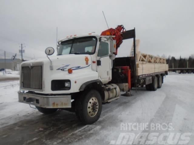 International PayStar 5600 i Truck mounted cranes