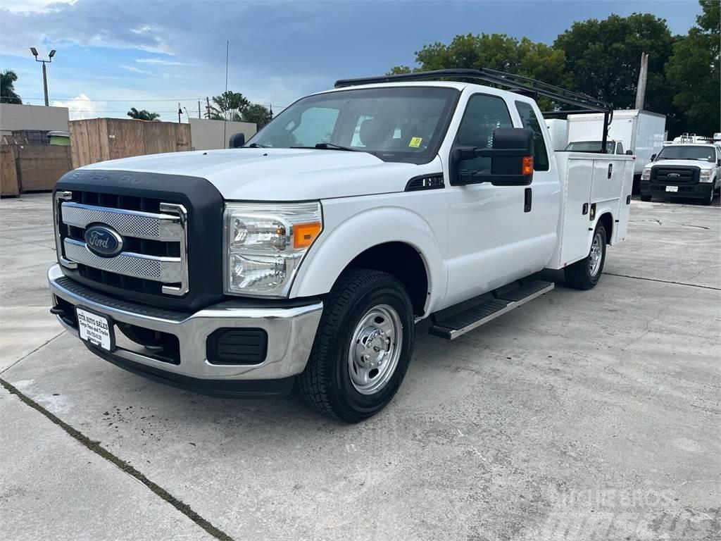 Ford F250 SD SUPERCAB UTILITY TRUCK WITH *LIFTGATE* Pick up/Dropside